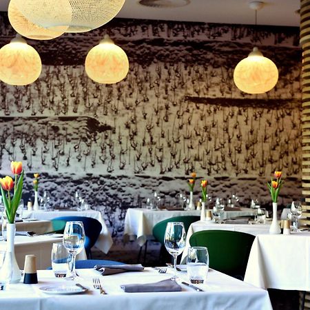 Hotel Vatel 4* Superior Martigny Bagian luar foto